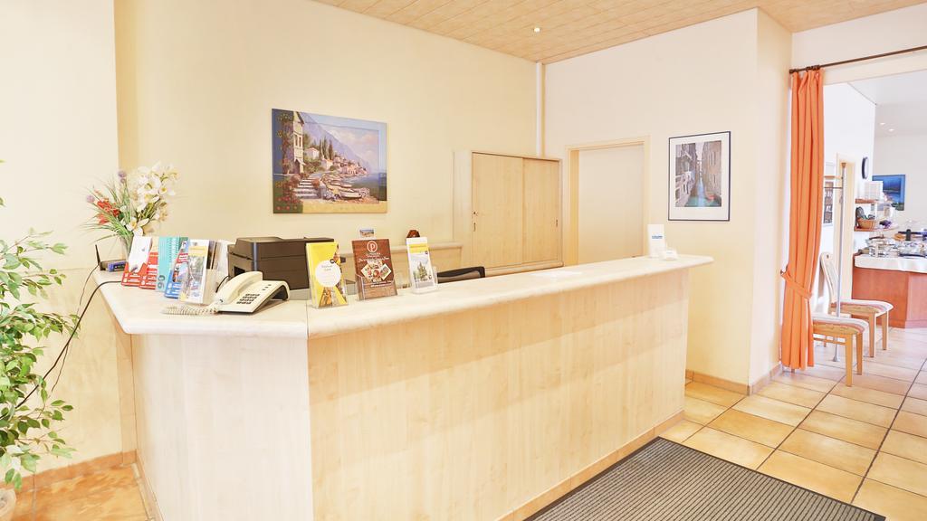 Hotel Europa Пфорцхайм Екстериор снимка